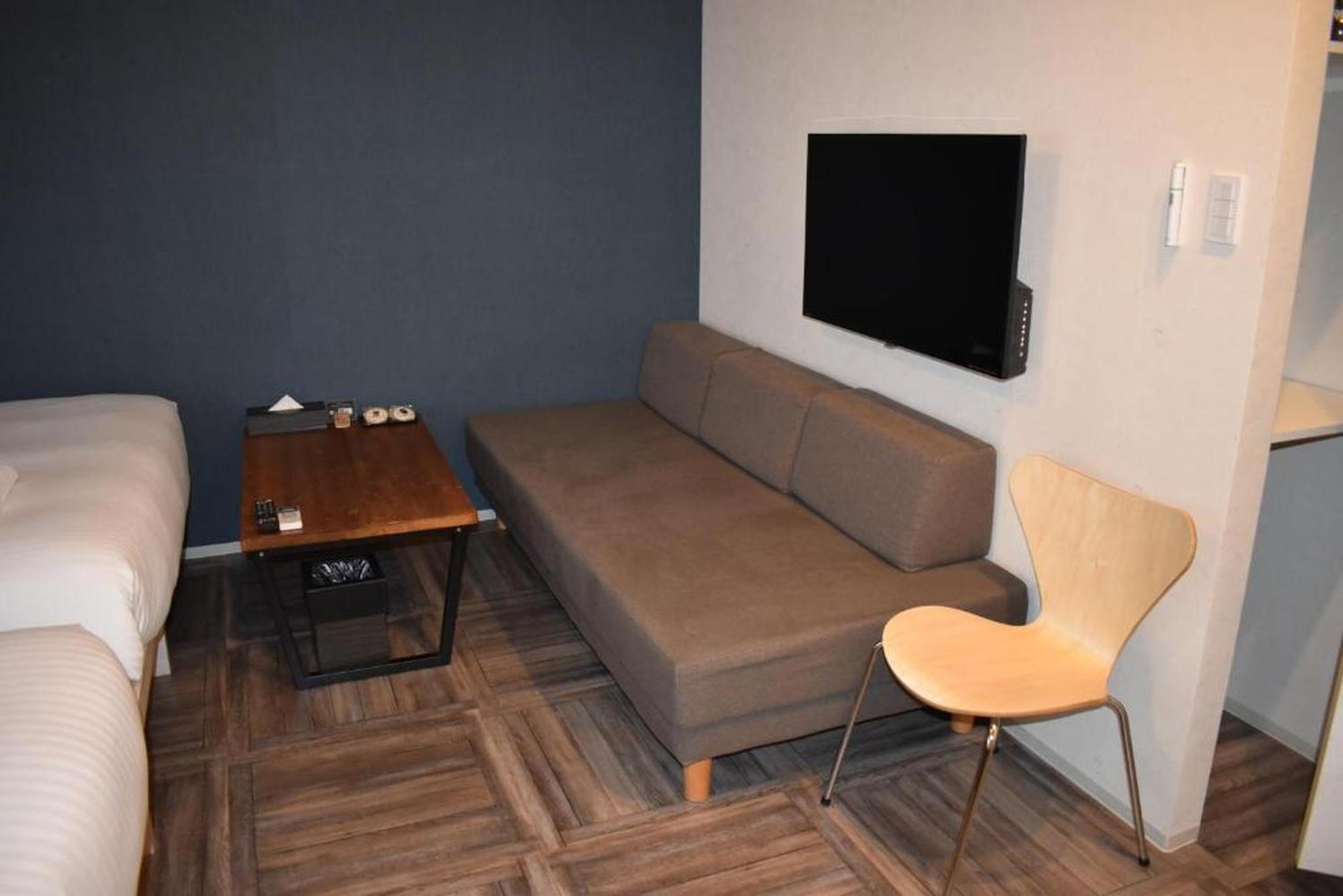 Shinsaibashi House Hotel Осака Стая снимка